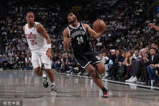 消费同比增 消费同比增